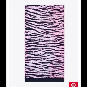 NWOT KENZO X H&M Knit Scarf
